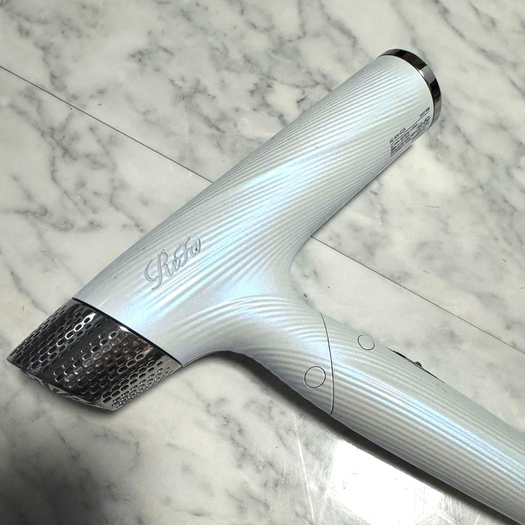 リファ ホワイト ドライヤー