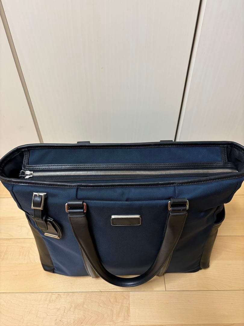 【TUMI】 ノース・サウス・トート