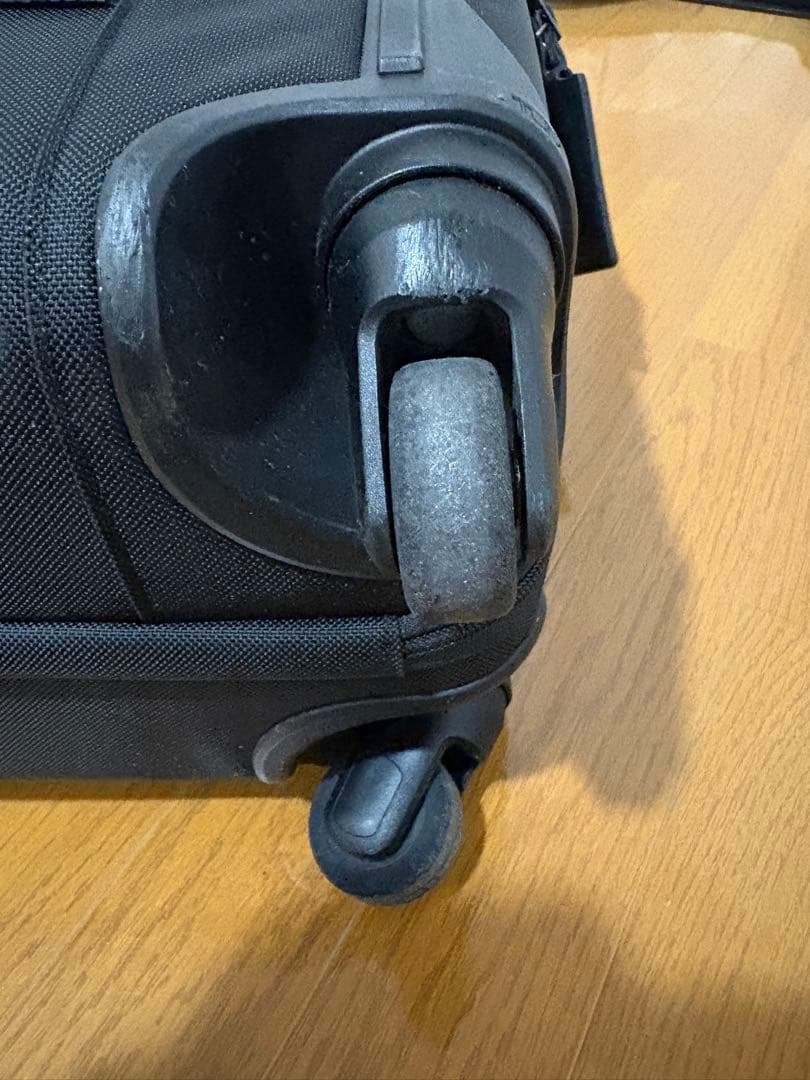 TUMI ブラック ナイロン キャリーケース 4輪