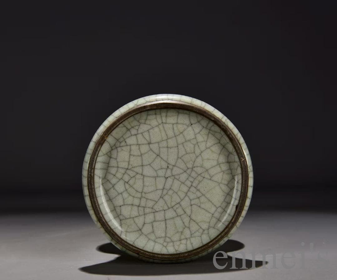 中国古美術・宋官窯・出戟花觚・青磁・唐物・壺・骨董品・時代物・古陶磁・花觚・古玩