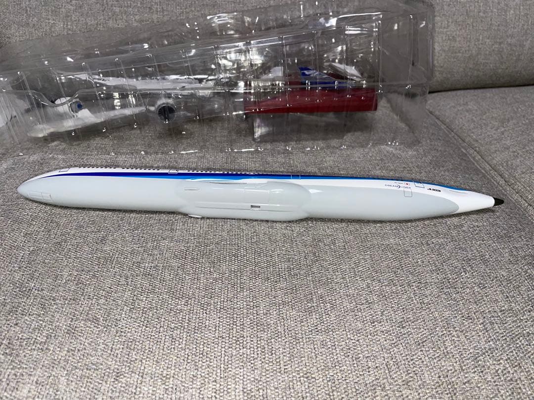 BOEING 787-10モデルプレーン ANA 1/200