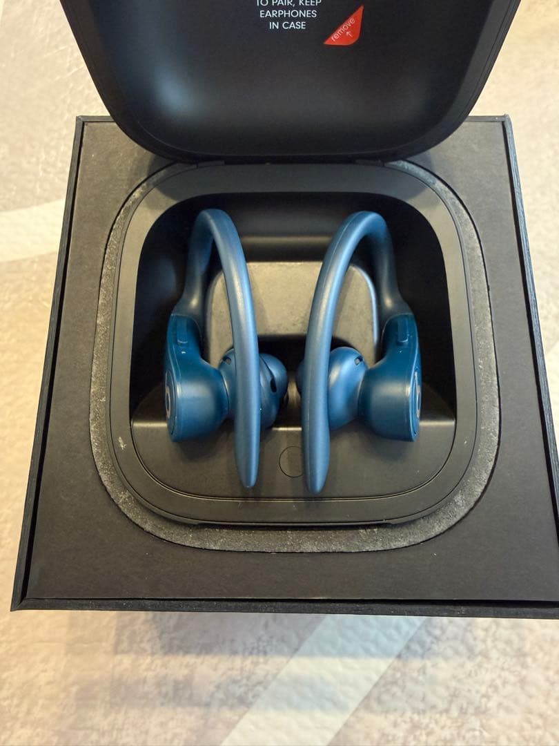 Powerbeats Pro ネイビー 本体と充電ケーブル