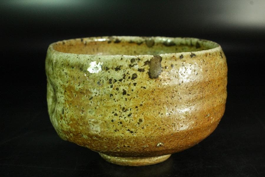 茶道具 古信楽 茶碗 在印 時代箱 骨董(K-YC524)