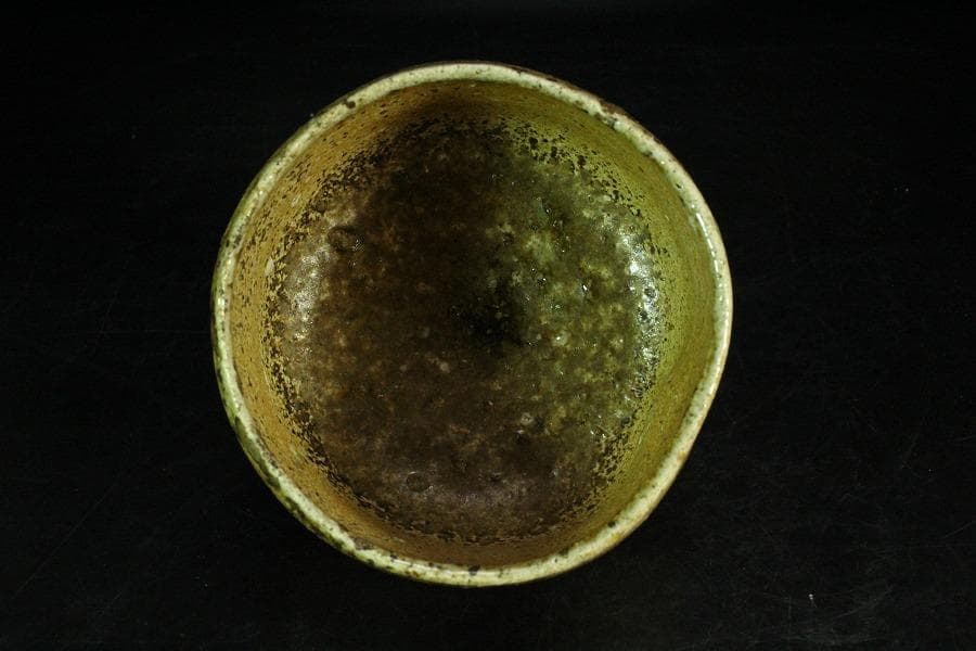 茶道具 古信楽 茶碗 在印 時代箱 骨董(K-YC524)