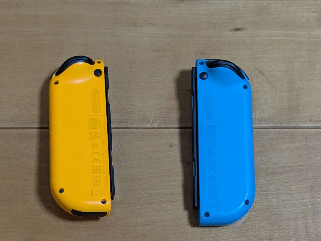 ス*ル様 Nintendo Switch 本体 青とオレンジ　ケース付