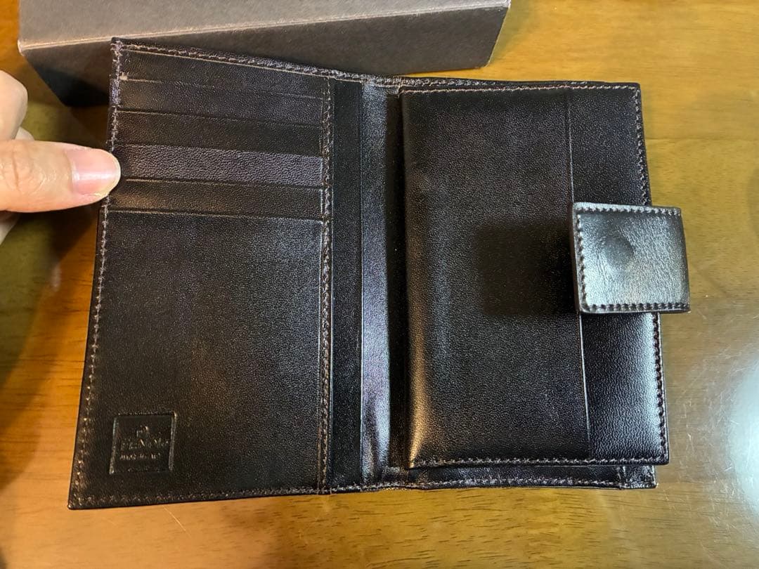 FENDI 財布　二つ折り財布