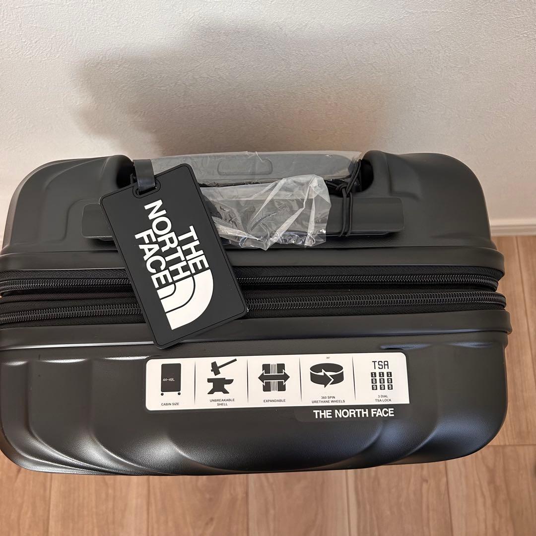 新品未使用　ノースフェイス　キャリーケース　キャリーバッグ　20インチ　黒