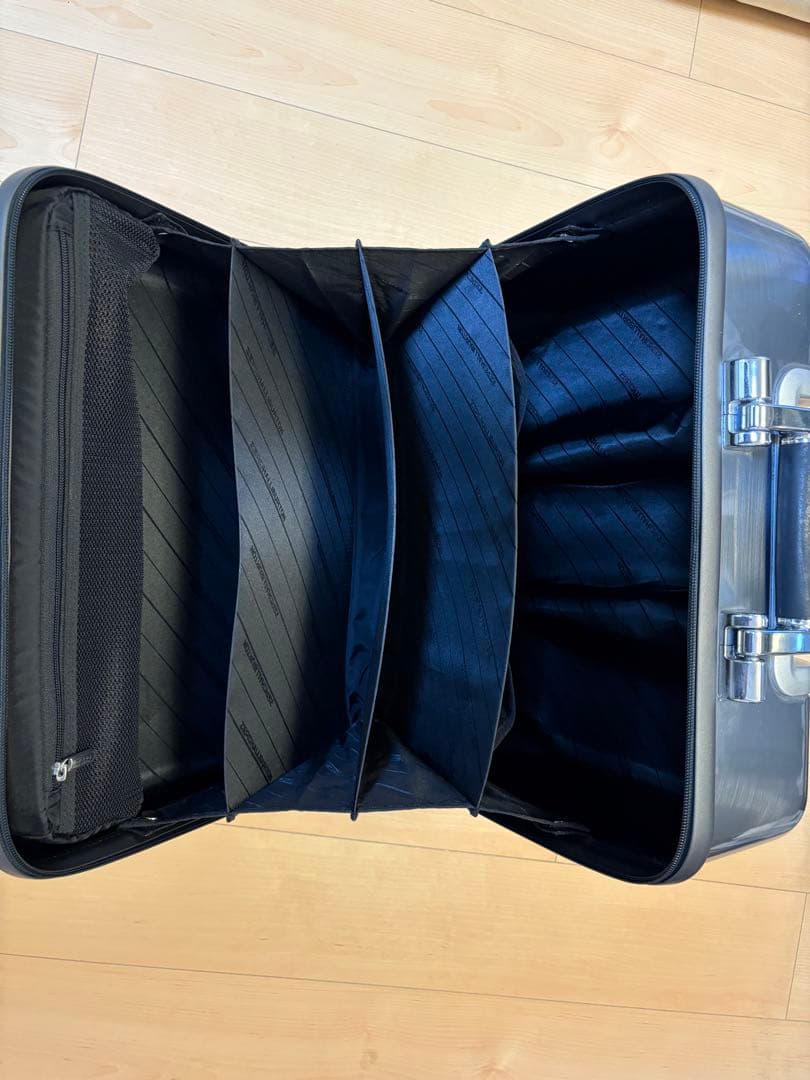 ZERO HALLIBURTON ビジネスキャリーケース グレー　2輪