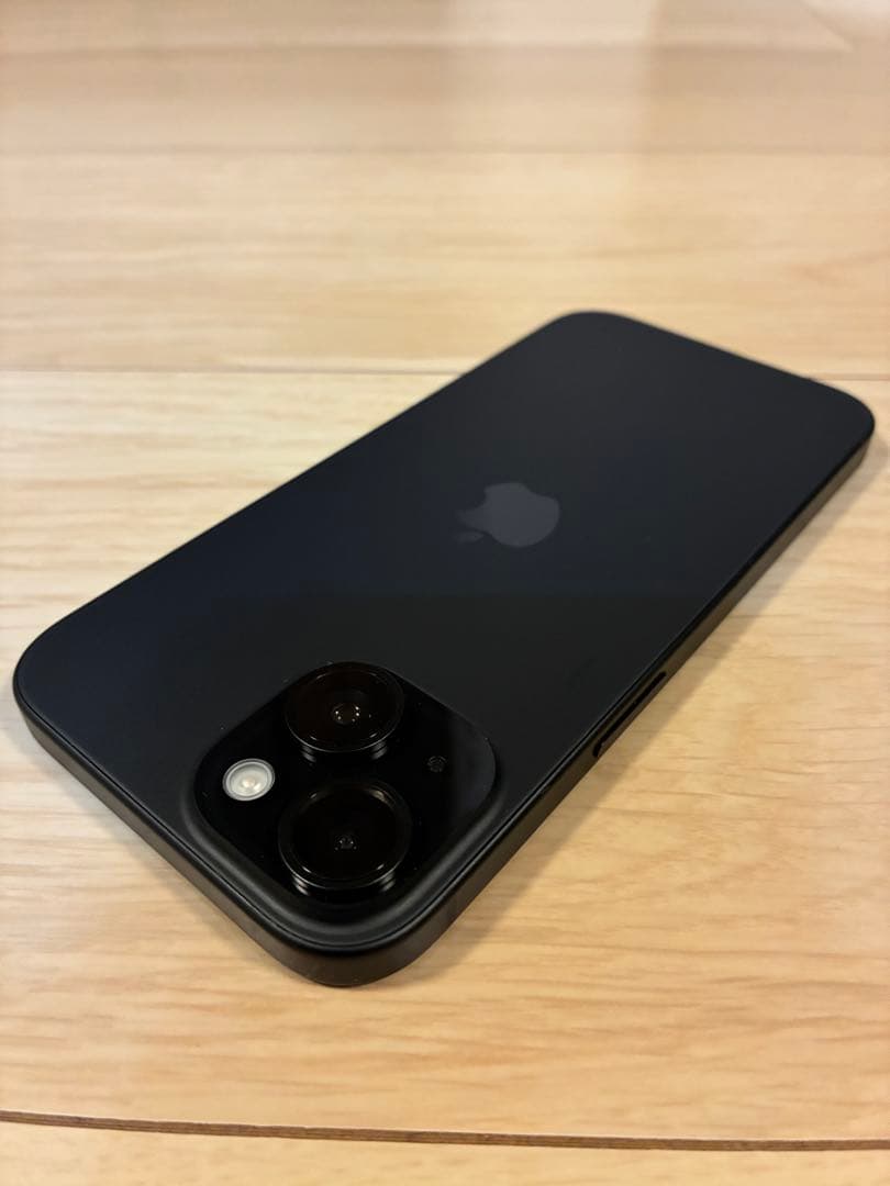 iPhone 15 SIMフリー 128GB ブラック 付属品・ガラスフィルム有