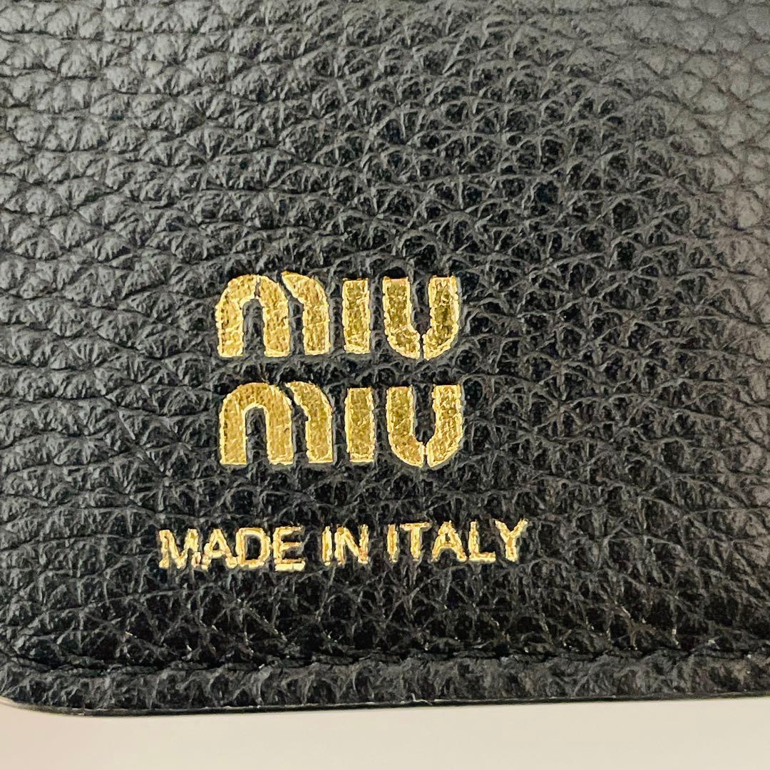 MIU MIU ミュウミュウ レザー 2つ折り財布 ブラック