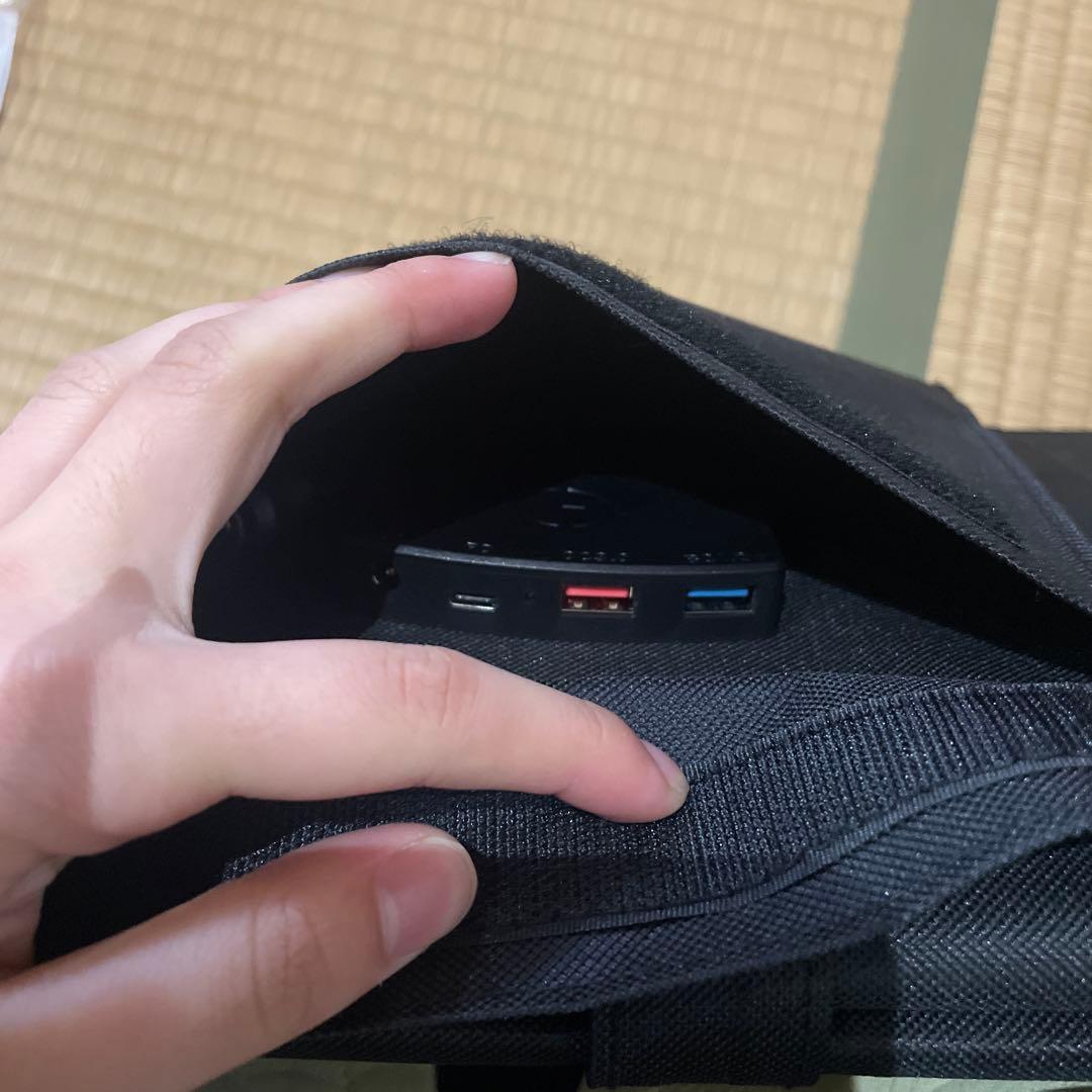 100W折りたたみ式ソーラーパネル