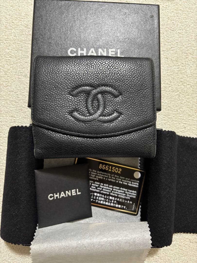 ト*ム様 シャネル　二つ折り財布　キャビアスキン　黒