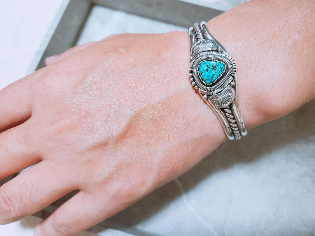 最終値下げ！！ターコイズ　シルバー　バングル