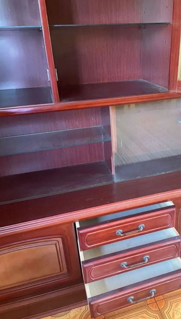 クラシック木製　キャビネット ダークブラウン　アンティーク 食器棚 本棚