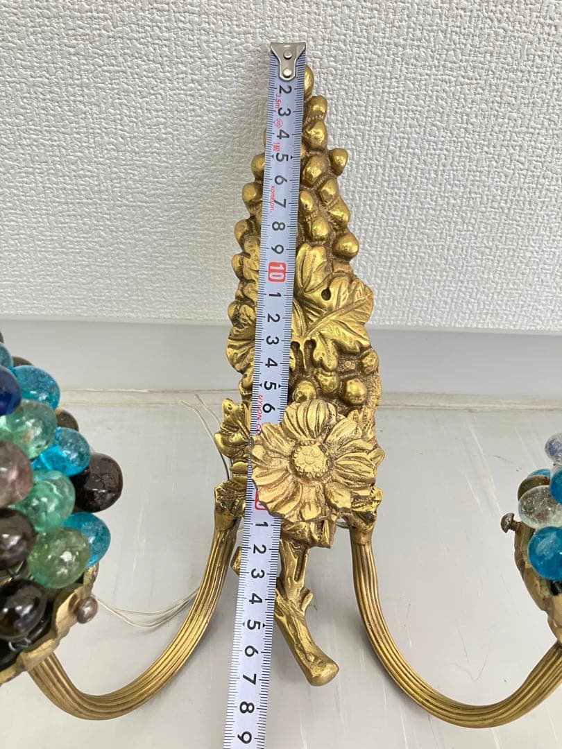 アンティークな壁掛照明器具　2灯　ガラス製ビー玉風シェード　お洒落な玄関照明葡萄