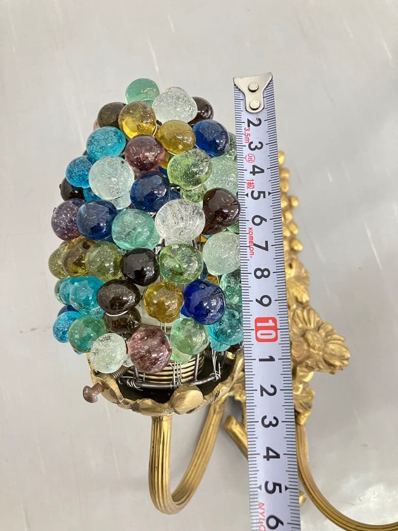 アンティークな壁掛照明器具　2灯　ガラス製ビー玉風シェード　お洒落な玄関照明葡萄