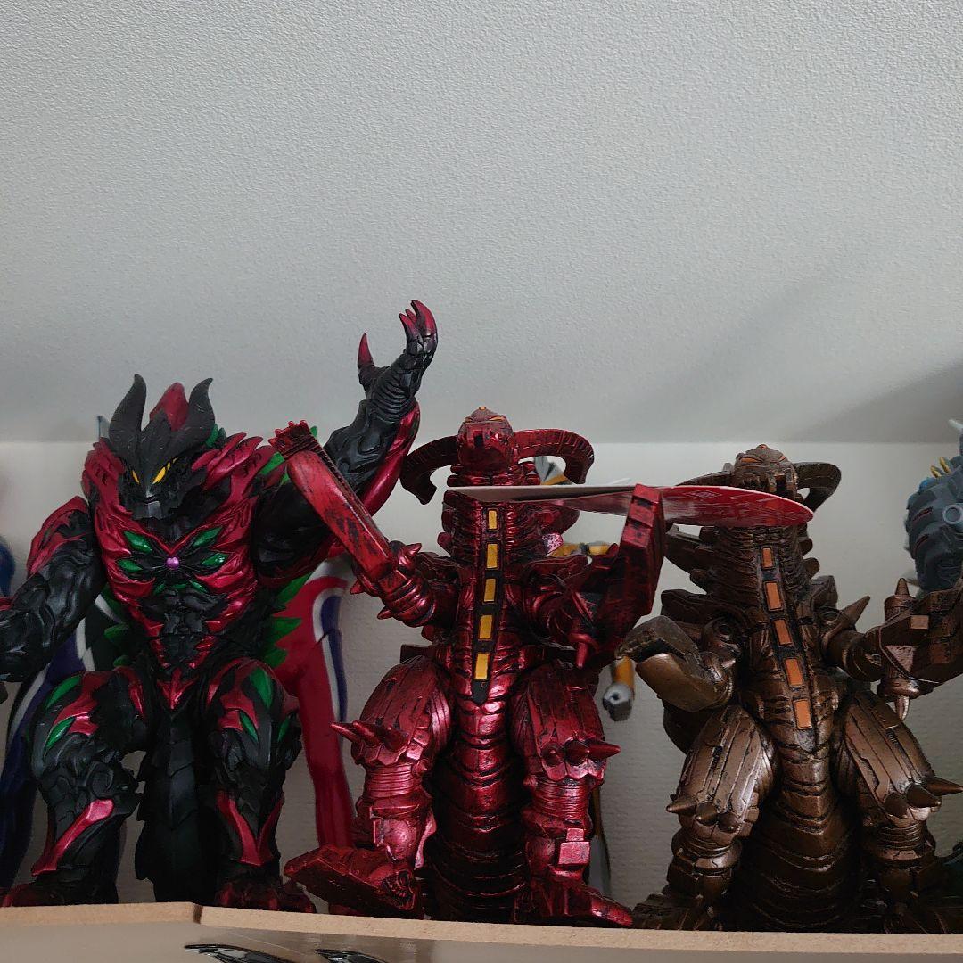 ウルトラマンシリーズ 怪獣フィギュア交渉