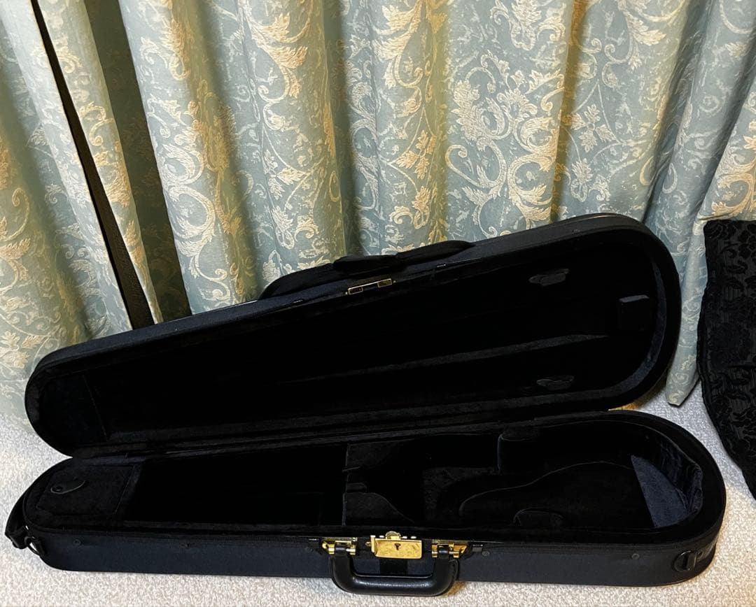 数回持ち出し品　スーパーライト　バイオリン　ケース　ブラック
