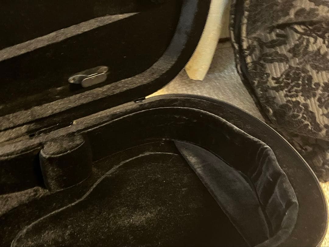 数回持ち出し品　スーパーライト　バイオリン　ケース　ブラック