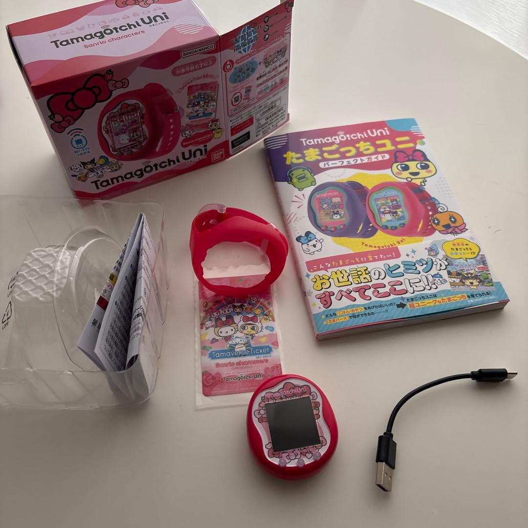 b*d様 たまごっちuni サンリオ　ガイド付き