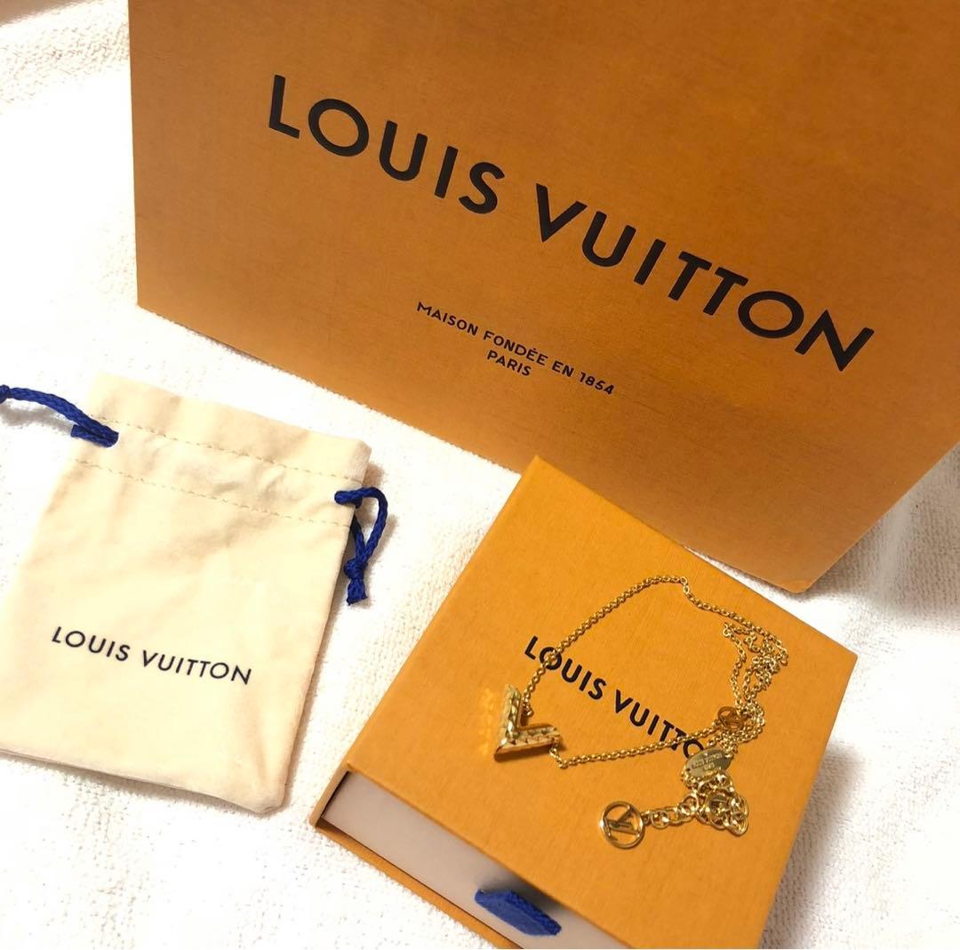 VUITTON ネックレス