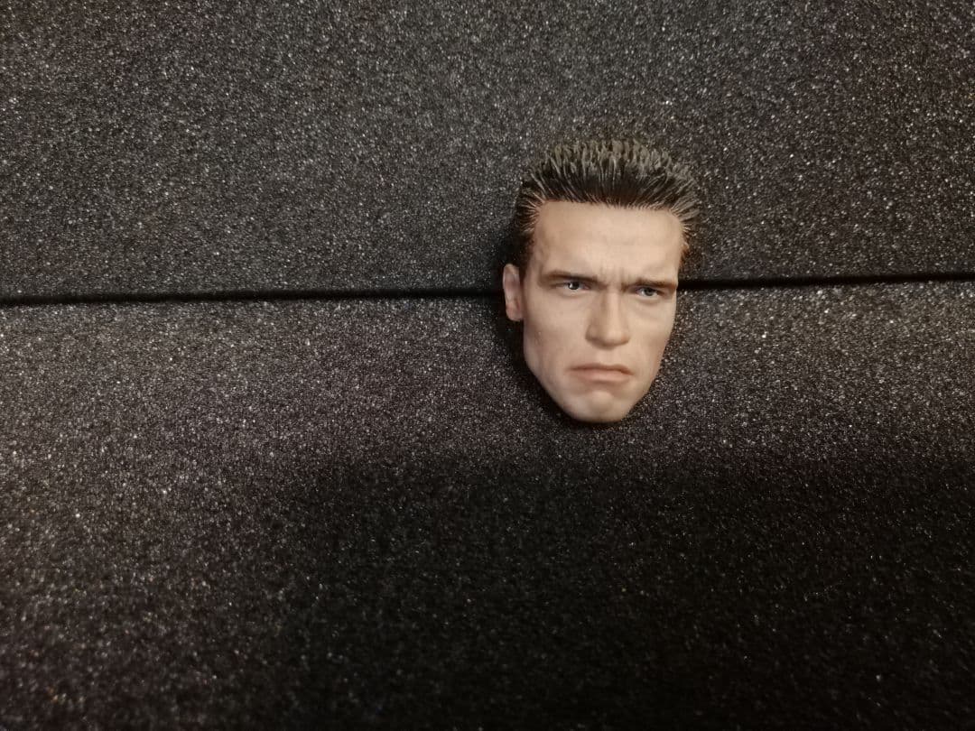 ホットトイズ製 1/6 ターミネーター2 T-800ヘッド　ミニチュア