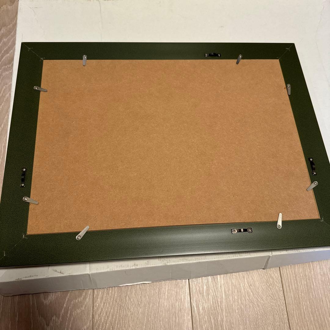 額　シルバーゴールド　高級感