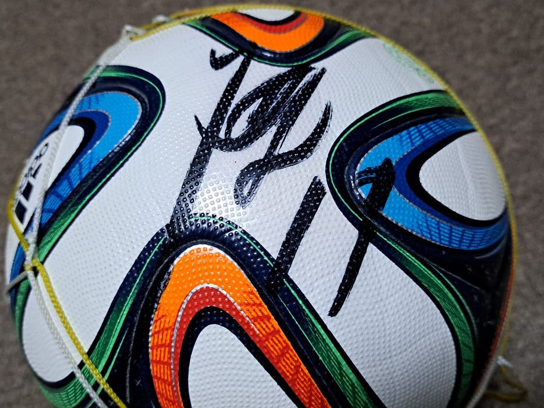 adidas ブラズーカ サッカーボール サイン入り 公式球 5号 Jリーグ