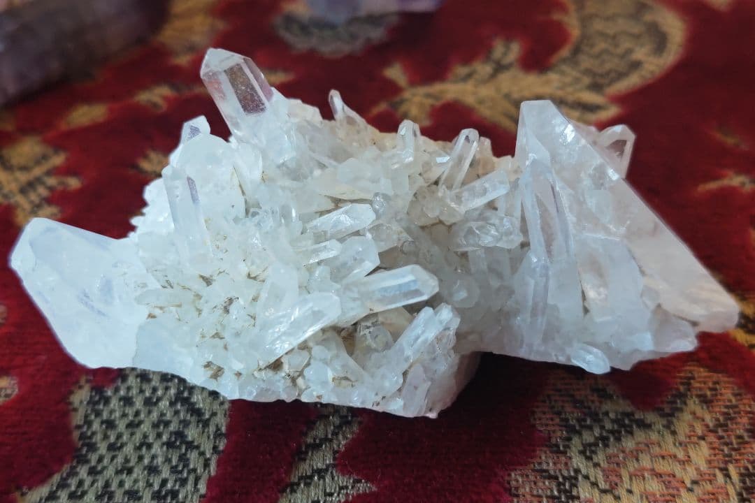 水晶クラスタークリスタル浄化虹入りレインボー