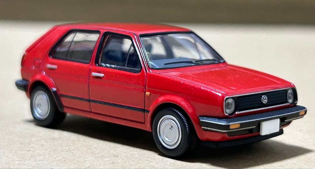 トミカリミテッドヴィンテージネオ フォルクスワーゲン ゴルフⅡ レッド
