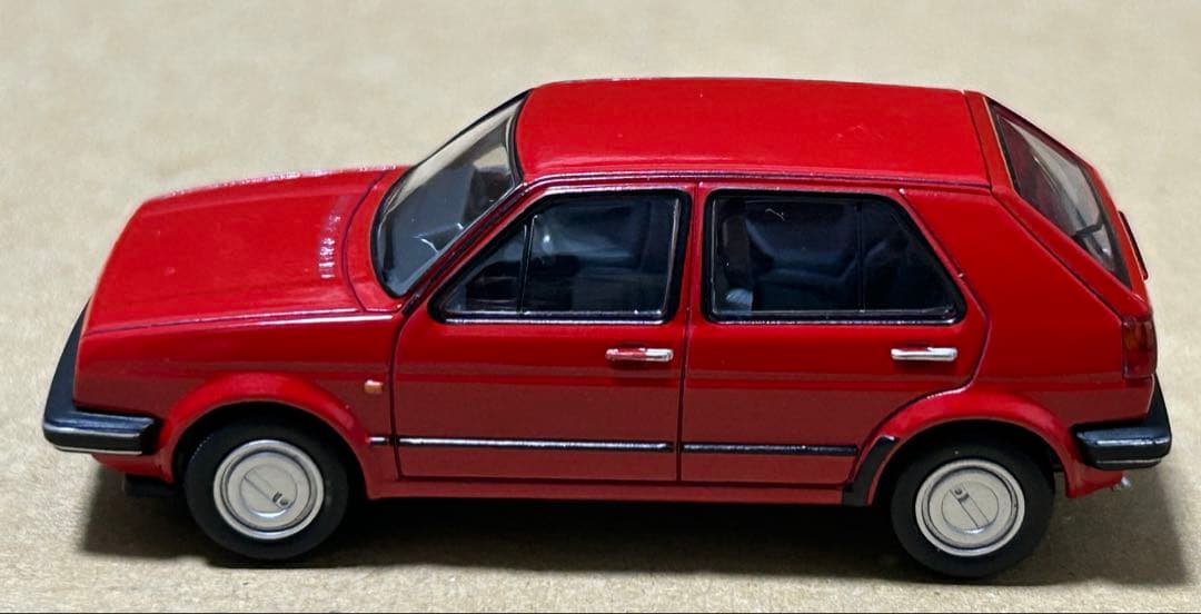トミカリミテッドヴィンテージネオ フォルクスワーゲン ゴルフⅡ レッド