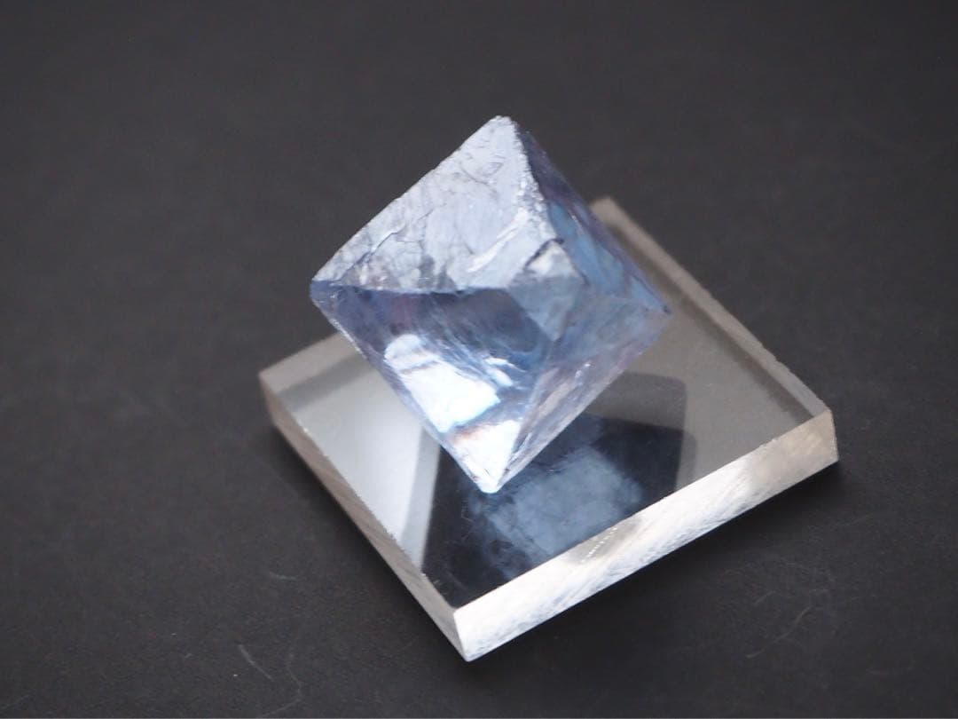 フローライト　イリノイ産　ブルー　蛍石　鉱物【B-4】