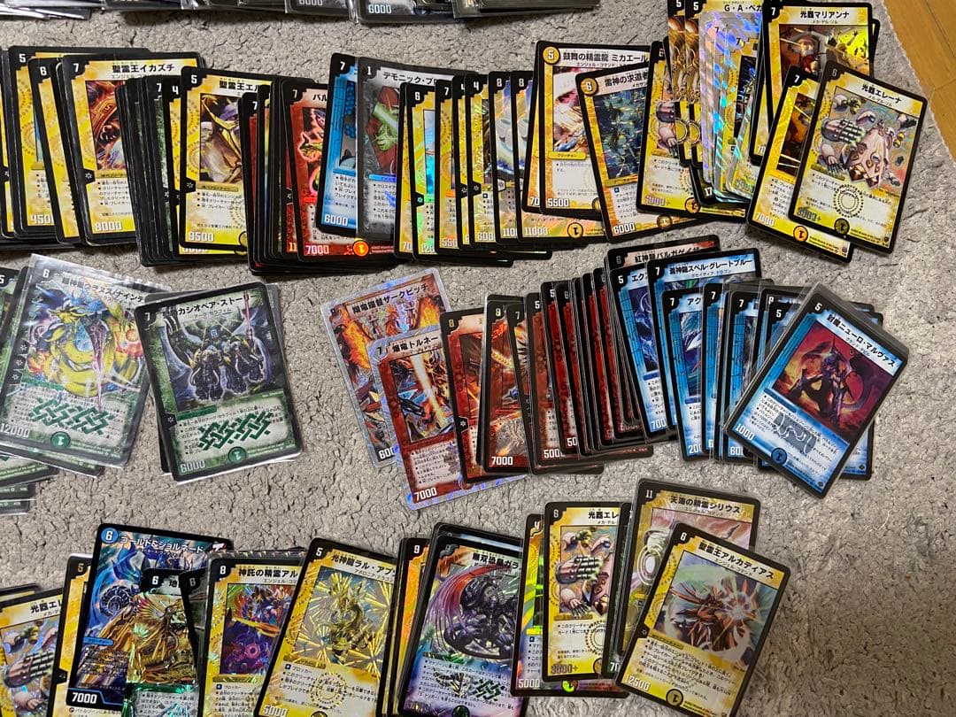デュエルマスターズ トレーディングカード まとめ売り 大量 + スリーブ おまけ