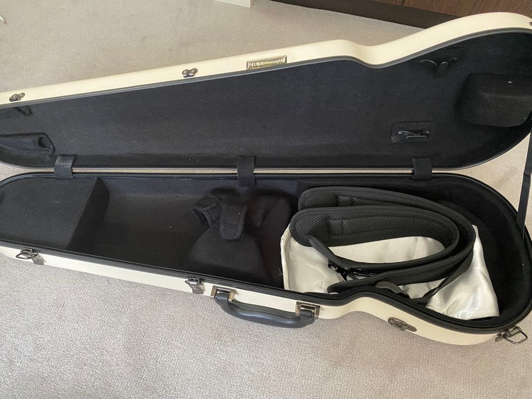 ホワイト バイオリンケース ストラップ付き　イーストマン
