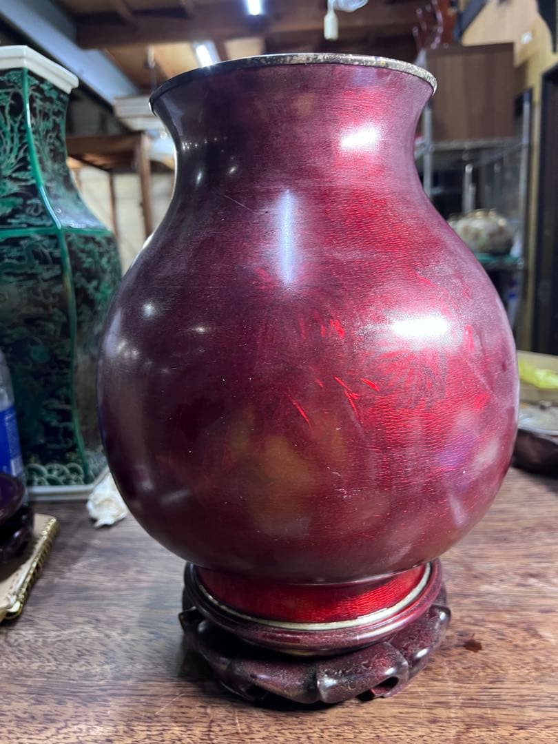 明治～大正期　安藤七宝製　銀線七宝　菊文銀線花瓶　細密植線　銀張赤透　台付き