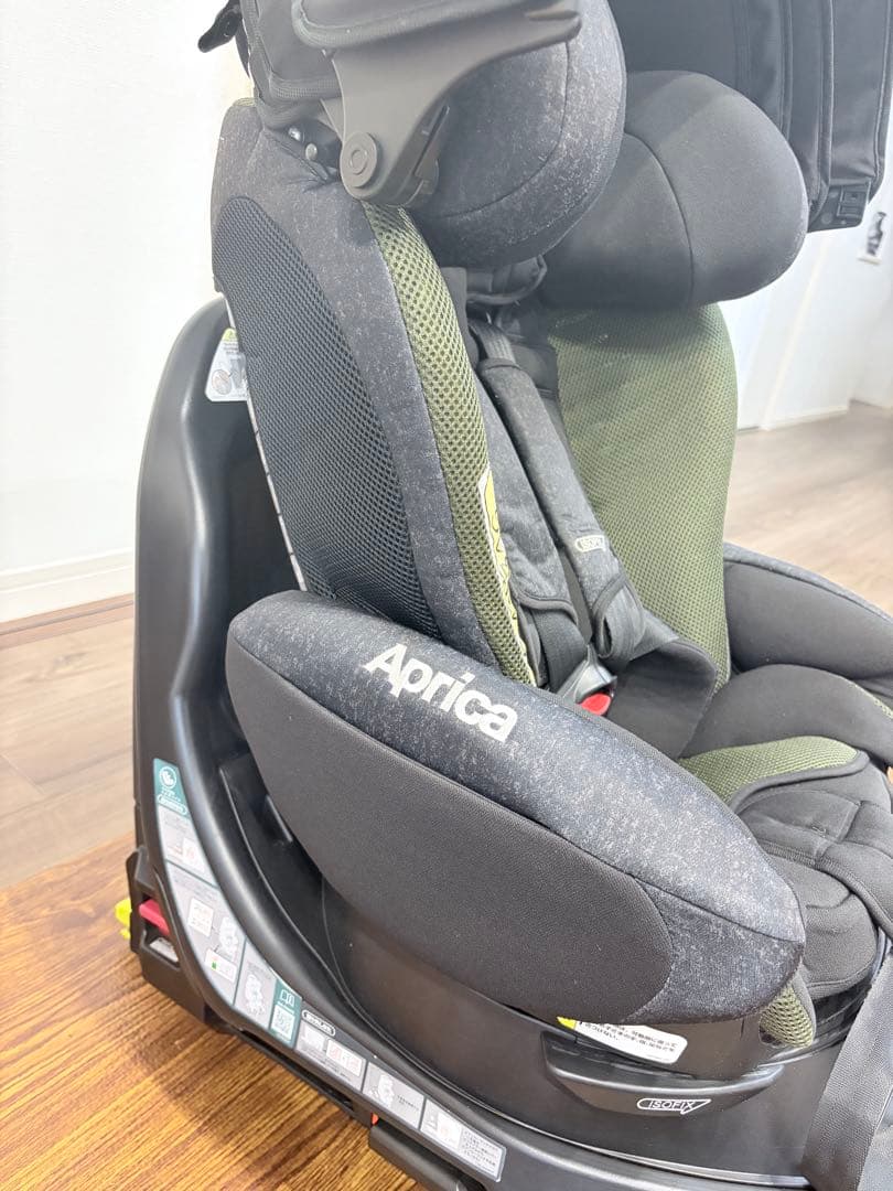 アップリカ フラディアグロウ　ISOFIX チャイルドシート