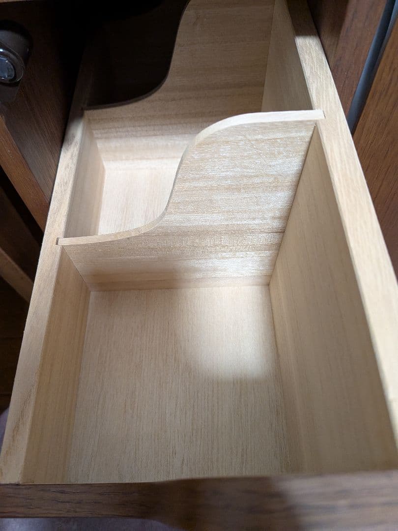 木製ドレッサー