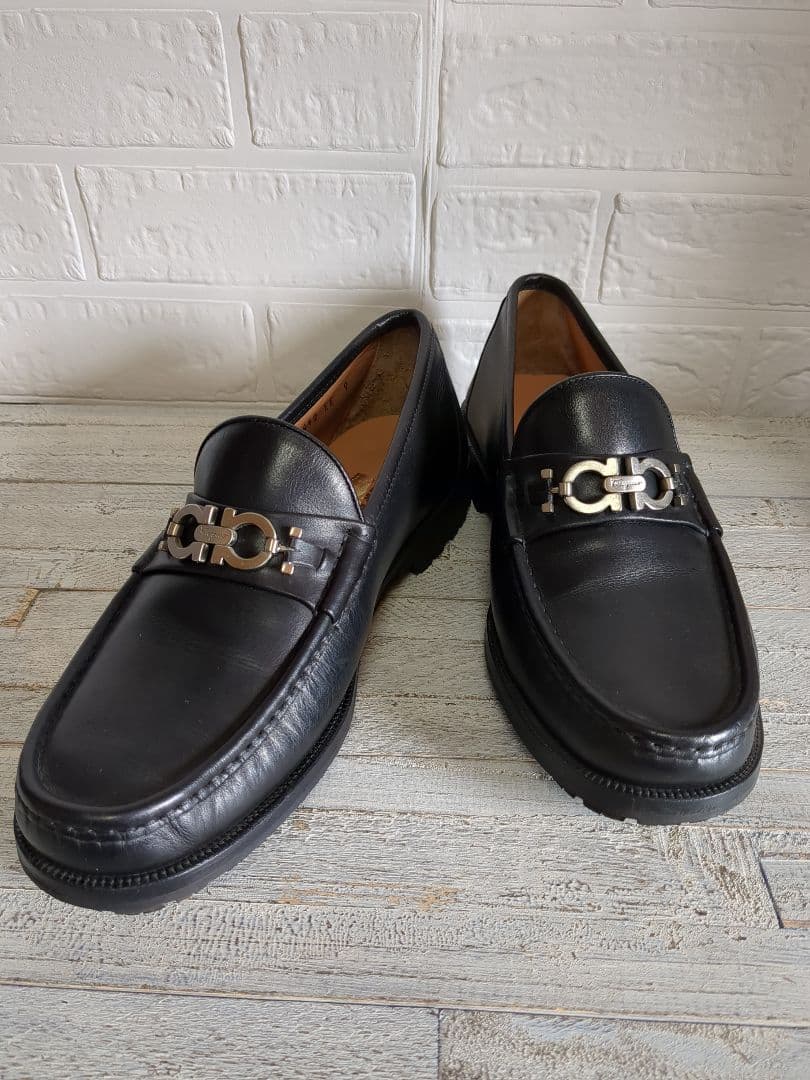 未使用級★フェラガモ　FERRAGAMO ローファー　ガンチーニ　本革 27EE