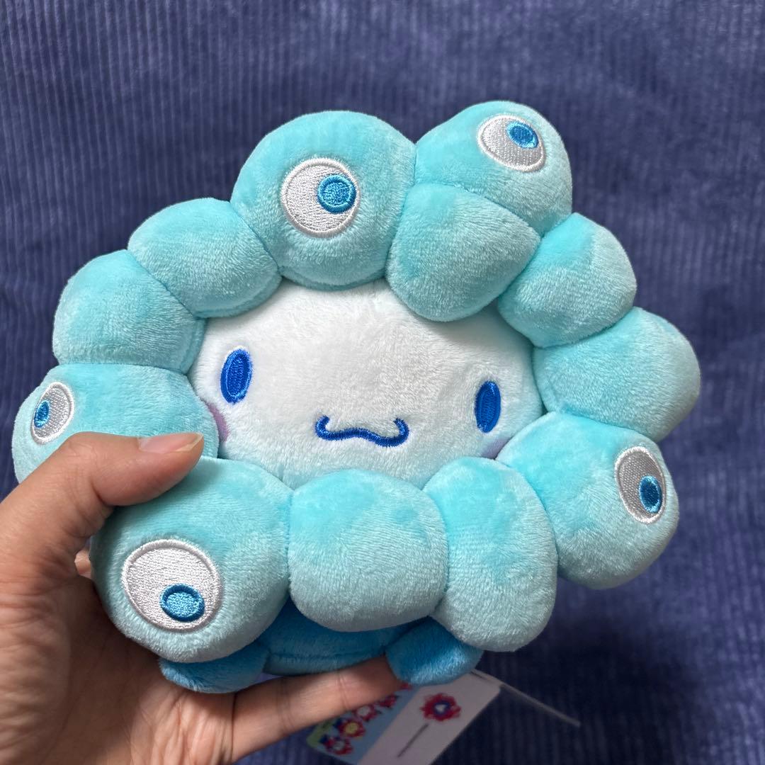 未使用タグ付き　ミャクミャク　シナモロール　ぬいぐるみ　万博限定カラー　Mサイズ