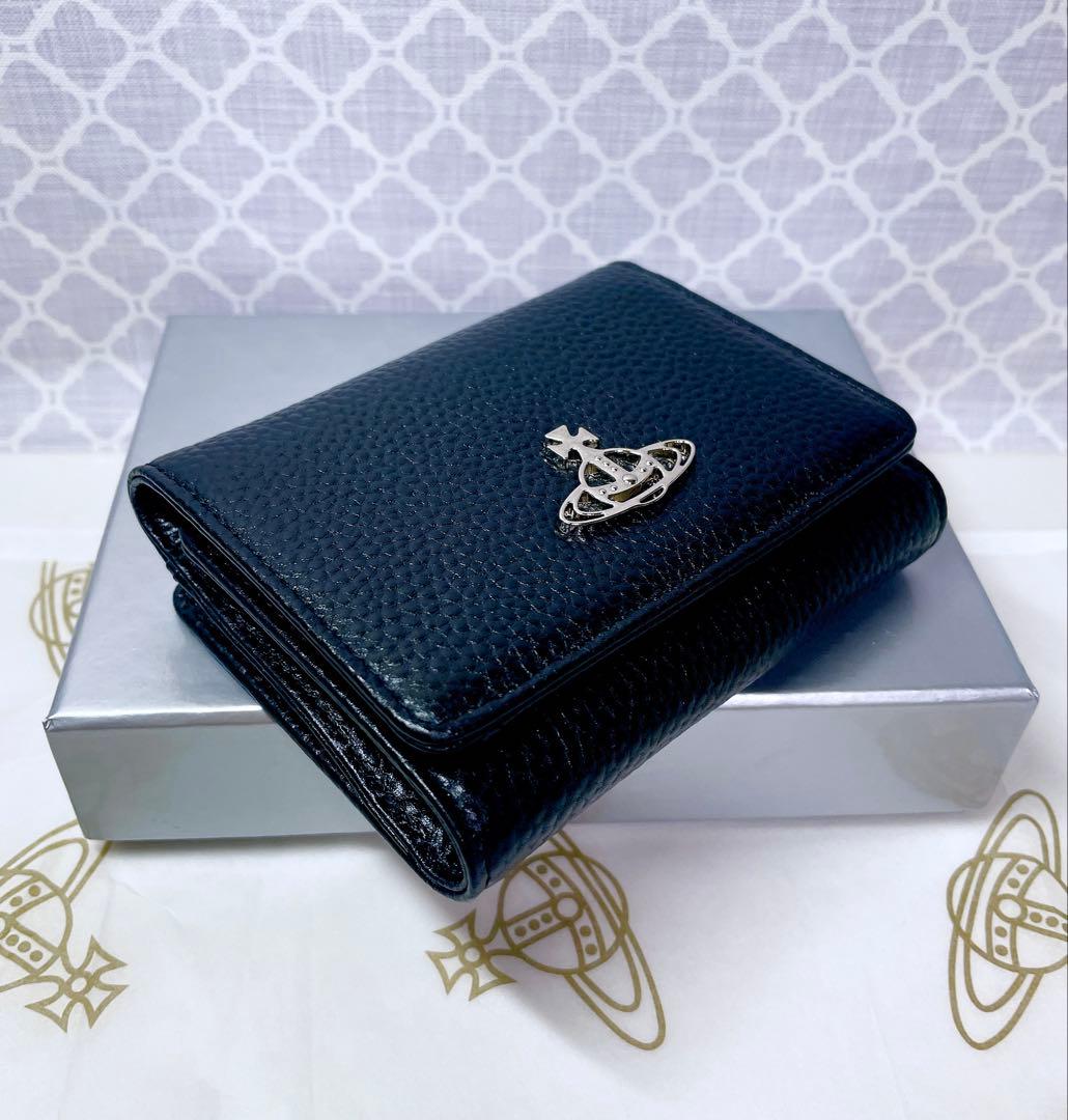 【最新✨️ショッパー付】新品 ヴィヴィアン・ウエストウッド　三折り財布 黒