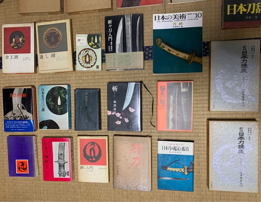伝説門外不出 日本刀短刀 脇差 鍔 骨董 古銭 小判 業物 古書 皿 城 家紋