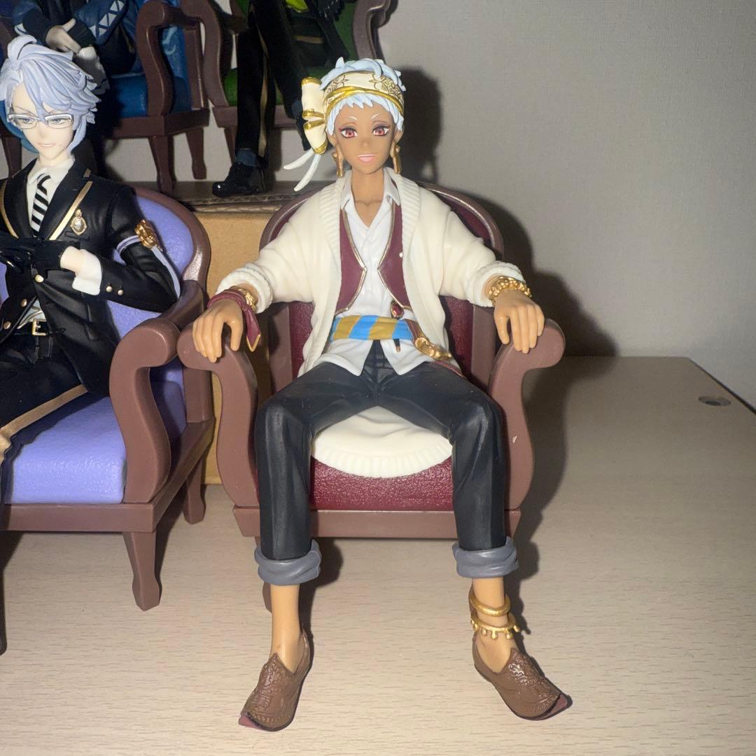 ツイステ フィギュア 寮長 全種