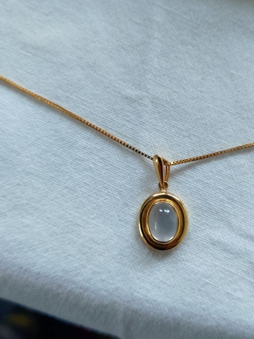 k18ムーンストーンペンダントトップ刻印あり