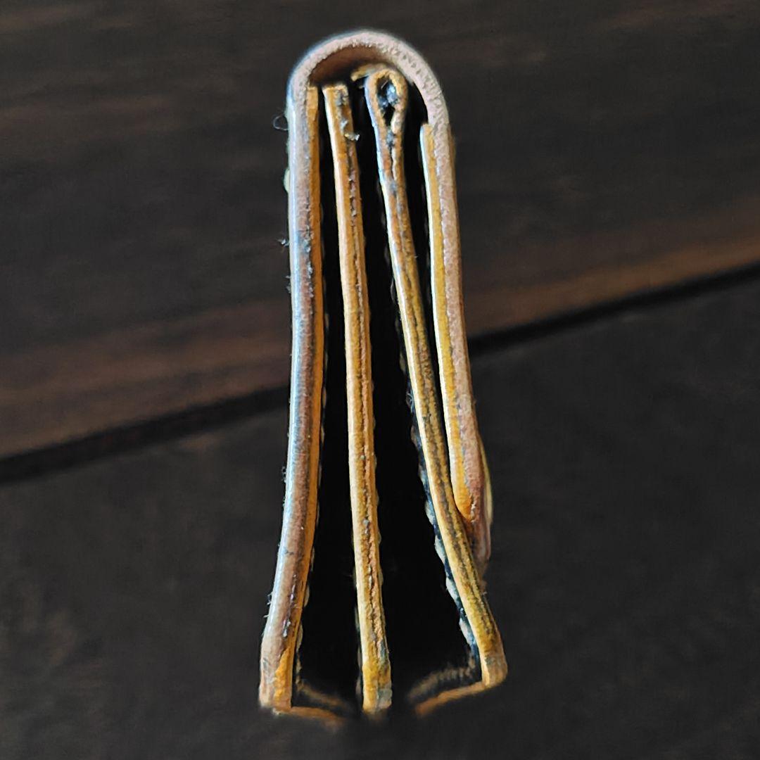 トラッカーウォレット 手染め 黒 　 花のカービング (71)