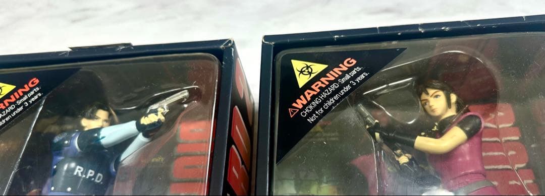 【未使用】【入手困難】BIOHAZARD2 ZIPPO付きフィギュア2体セット