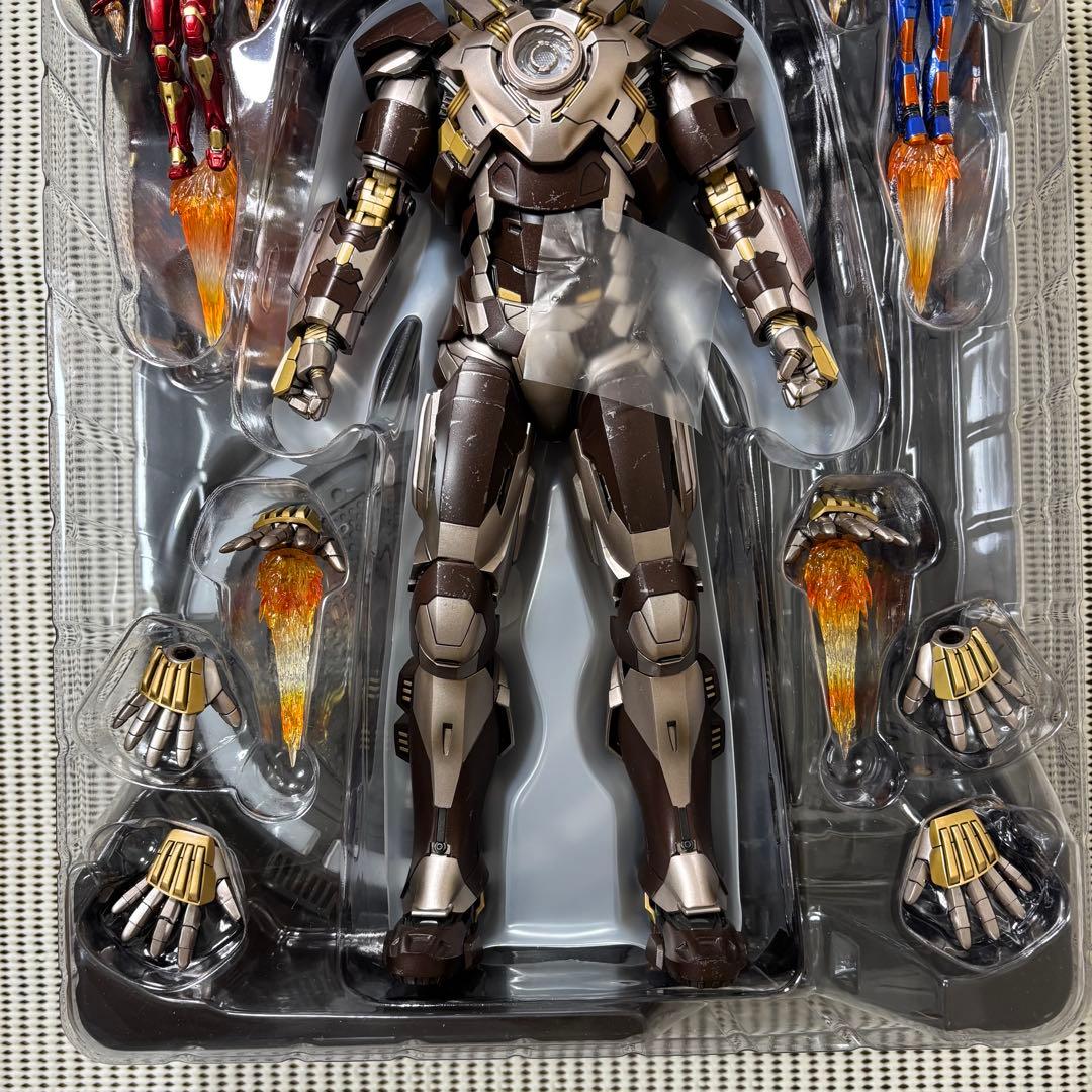 ホットトイズ　アイアンマン3　アイアンマン　マーク24 タンク　ホットトイズ