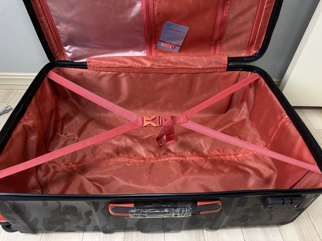 Jeep 正規限定モデル・ブラック×オレンジ スーツケース