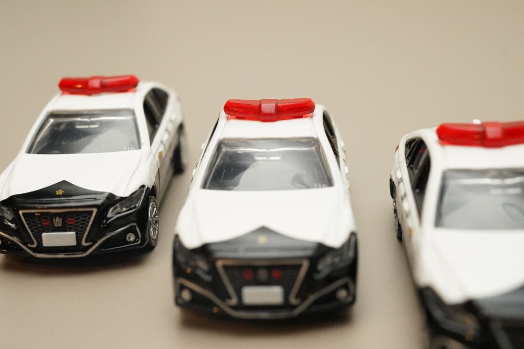 トミカプレミアム10 クラウンパトロールカー LEDカスタム 6台セット