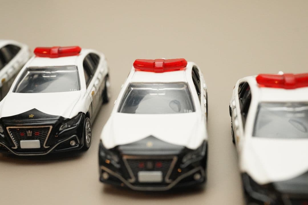 トミカプレミアム10 クラウンパトロールカー LEDカスタム 6台セット