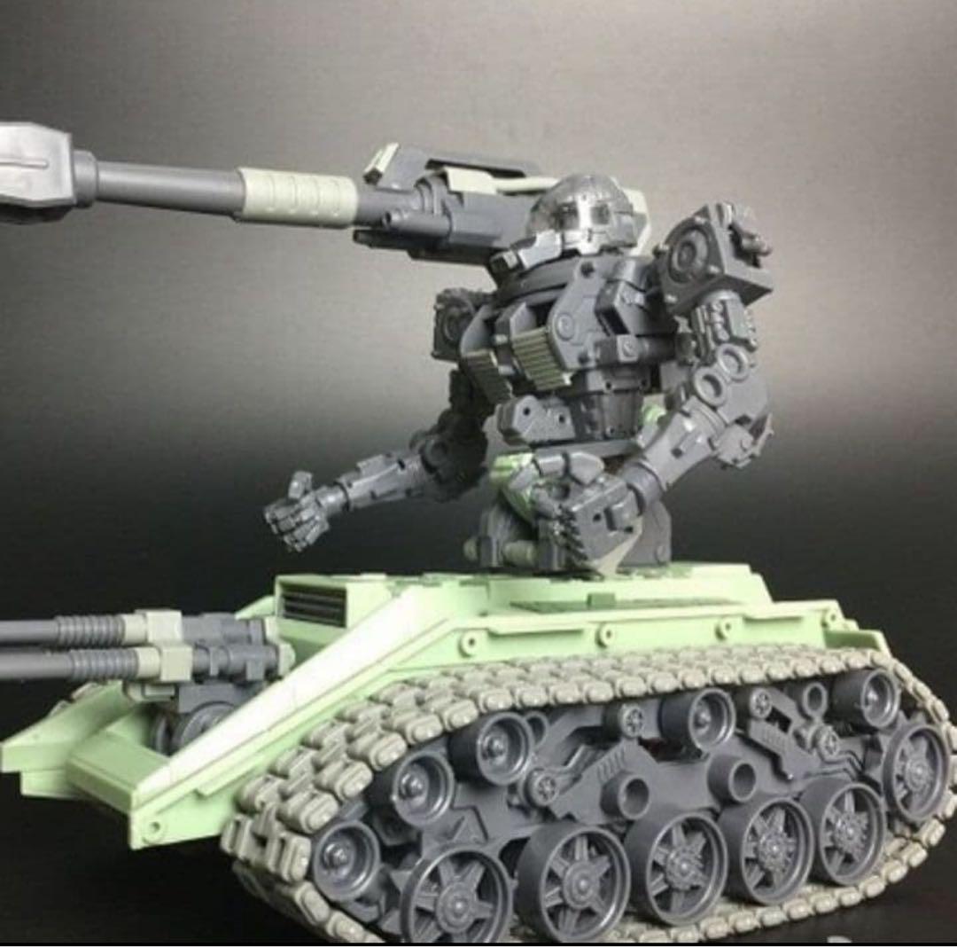 1/100 ザク　タンク LED付属　希少　海外製限定プラモデルラスト在庫